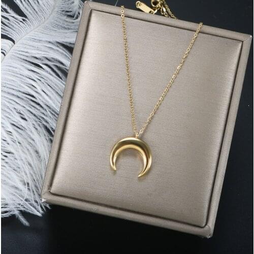 ZMFashion Korean Simple Crescent Moon Pendant Womens Necklace Stainless Steel Aesthetic Choker Chains Gold Jewelry For Women