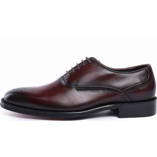 Designer Brogue Oxfords Mens Wedding Shoes Pointed Toe Genuine Leather Business Shoes Vintage Male Dress Shoes Zapato Hombre