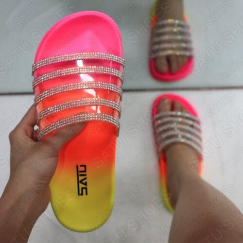 New Women Jelly Slides Bling Diamond Slippers Shinny Party Shoes for Women Female Flip Flops Outdoor Sandals