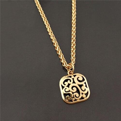 New Fashion Women Punk Gold Color Chain Choker Necklace Collar Statement Carved Coin Pendant Necklace for Women Jewelry