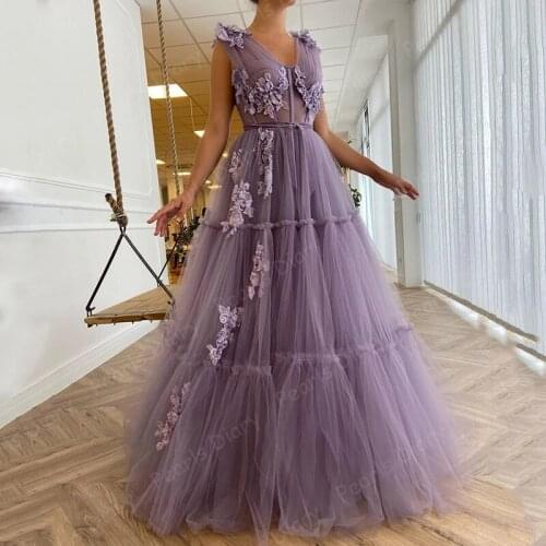 Lilc Floral Appliques Evening Dresses Dubai Couture Tulle Tiered Prom Dresses V-Neck Evening Gown Arabic Sleeveless Party Dress