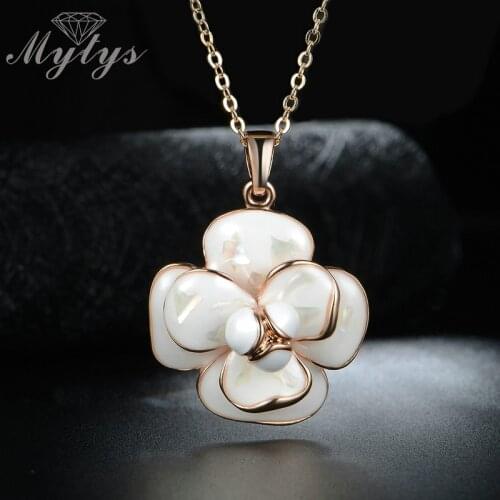 Mytys High Quality Enamel Flower Pendant Necklace For Women Slide Pendant Flower Rolo Chain Necklace Women Jewelry Gift CN255