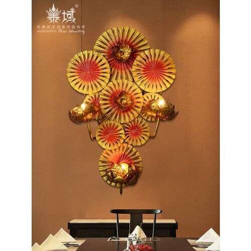 Thai region southeast Asia iron lotus wood lighting Thai Restaurant Club corridor background wall decorative wall lamp