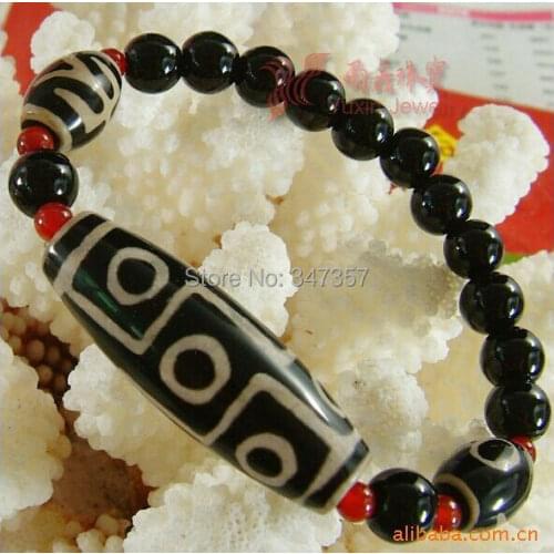 2017 New Arrival Tibet Dzi Bracelet Nine Eyes Old Dzi Brand-New Condition with Red Stone Spacers