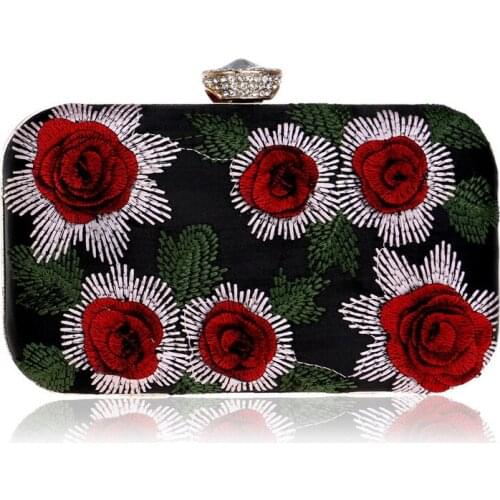 2018 New Vintage Embroidery Women Evening Bag 3DFlower Rose Rhinestones Small Purse Party Wedding Ladies Crossbody Shoulder Bags