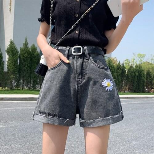 High Waisted Blue Jean Short Women Summert Daisy Embroidery Korean Style Casual Denim Shorts Large Size 1161