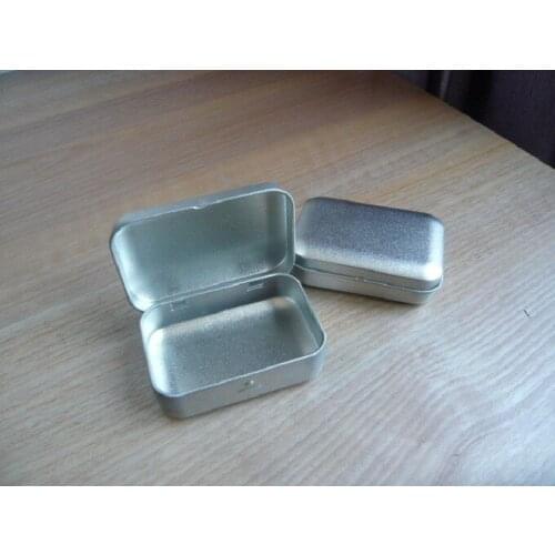 1 PC Metal Boxes Small Silver Tin Flip Up Storage Gum 7.5*5.3*2cm New