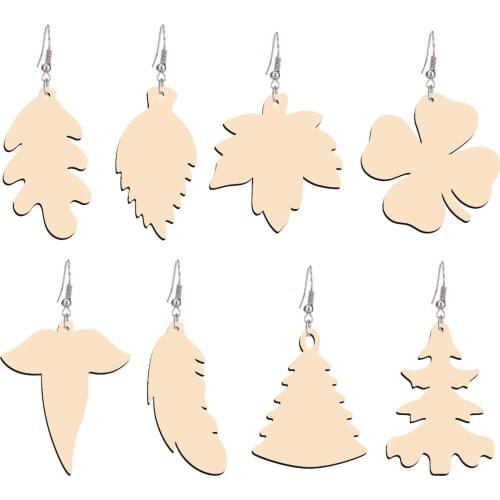 50pcs Unfinished Wood Chrismtas Tree Dangle Earrings Blanks Pendants with Hole for DIY Earring Dangle Ear Stud Jewelry Making