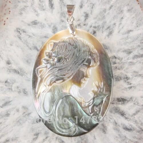 40X30MM Pretty Mother of Pearl Shell Carve Mermaid Oval Bead Pendant