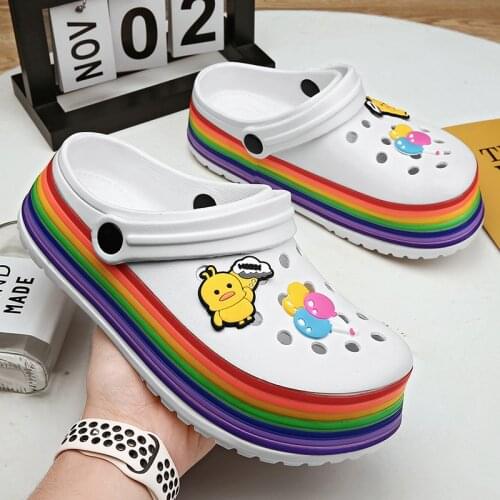 Summer Rainbow Shoes Women Sandals Platform Casual Rubber Clogs Women Sandals Cute Cartoon Garden Shoes Women sandalias verano