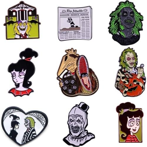 K2241 Horror Pins Punk Horror Moives Brooches Badge Bags Clothing Accessories Lapel Pins Collection Jewelry Halloween Gift