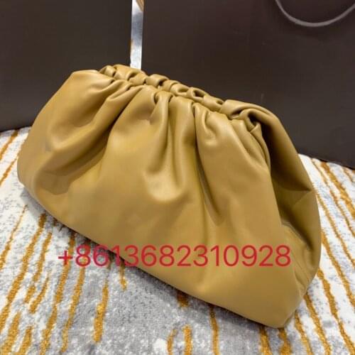 2021 Fashion Spring Luxury Designer Brands Women Bags The Pouch Lamb Skin Clutch Top Quality Handbags