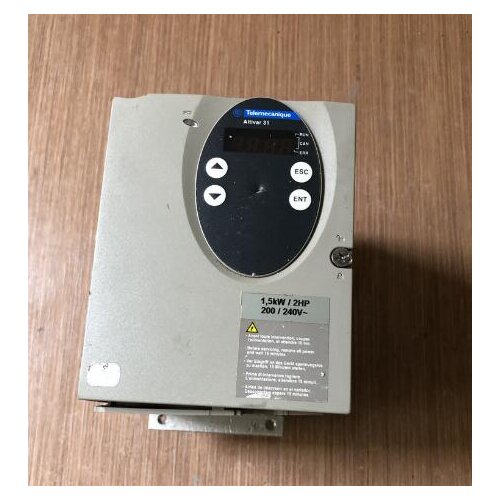 ATV31HU15M2 1.5KW 220V inverter , used in good condition . 80% appearance new , good working , free shipping