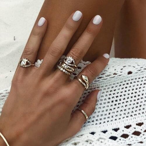 Delicate New Free Adjustable Rings Lifelike Snake Gold Color Micro Paved White CZ for Women Party Gifts Wholesale Jewelry Trendy