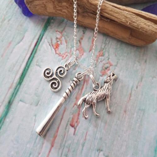 Teen wolf necklace, teen wolf jewellery, wolf jewelry, mccall styles gift, fandom gift, baseball bat gift