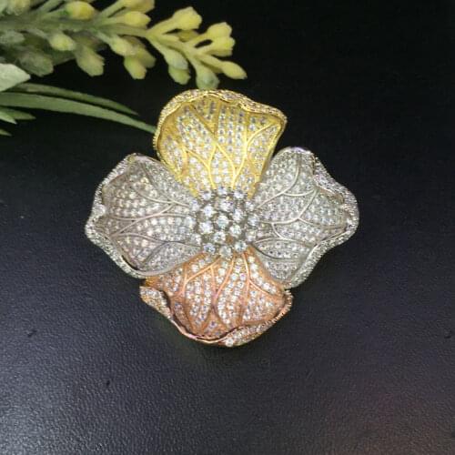 Lanyika Fashion Jewelry Beautiful Bloom Peony Brooch Pendant Dual Use for Wedding Party Micro Pave Popular Gift
