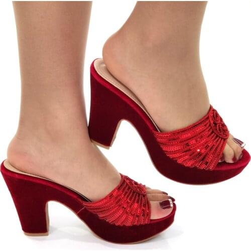 Pretty Women Shoes in Special Red Color Nigerian Women Shoes Decorate with Rhinestone Italian Mature Women Shoes for Party