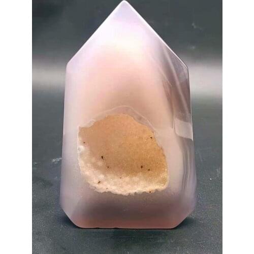 237g Rare natural stone. High quality agate crystal cave quartz obelisk crystal rod tip interior decoration figurine