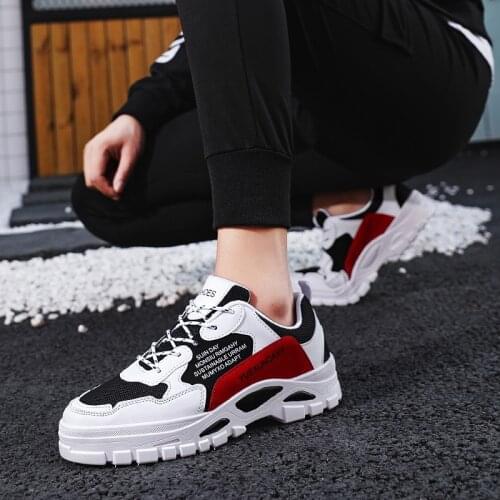 Mens Sports Leisure Running Shoes Breathable Lightweight Mesh Sports Shoes Wild White Male Casual Old Sneakers Spring Summer