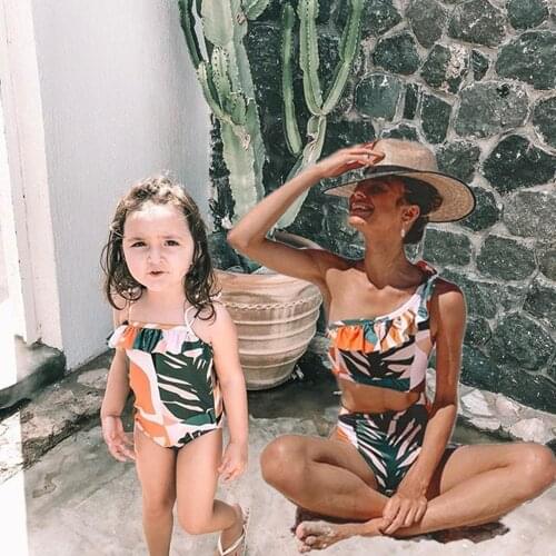 Parent Child One Piece Swimsuit Women One Shoulder Swimwear Print Monokini Girls Ruffle Swim Suit Child Bathing Suit Baby Swim