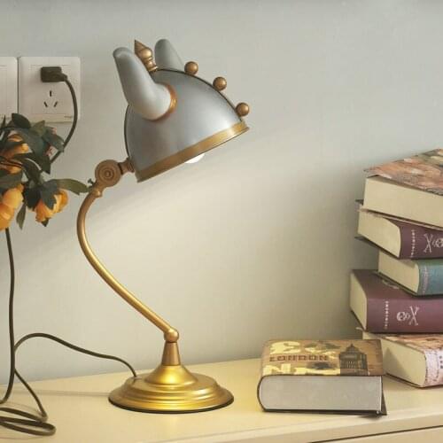 Warriors American table lamp bedroom bedside lamp reading table lamp childrens table lamp eye protection decorative table lamp