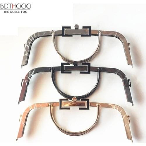 Free shipping 30cm Bag Accessories Handbag Frame Purse Metal Handle DIY Kiss Clasp Lock for Women Handle Bag Frame Hardware