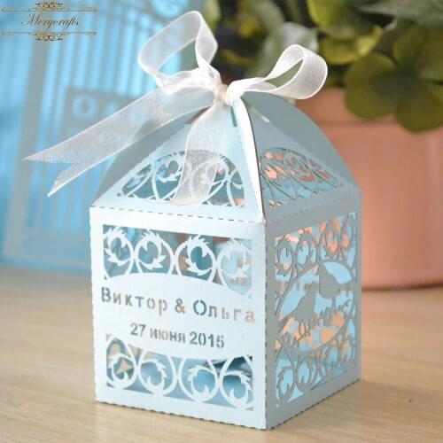 50pcs/lot Filigree Carved Pattern Light Blue Pearl Paper Wedding Party Supplies Laser Cut Favor Box With Free Ribbons