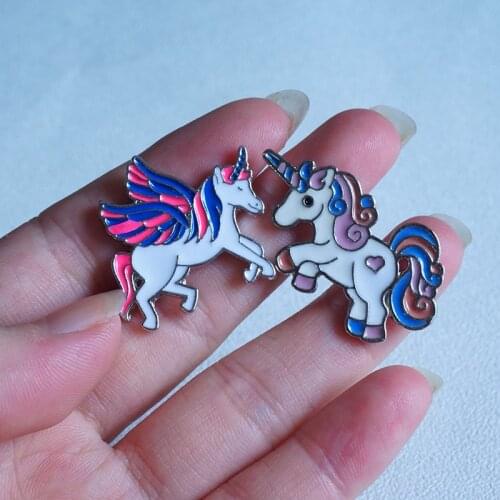 Unicorn Enamel Pin Unisex Brooch Badge Cartoon Colorful Lovely Animals Lapel collar pin Women Men Child Jewelry Gifts