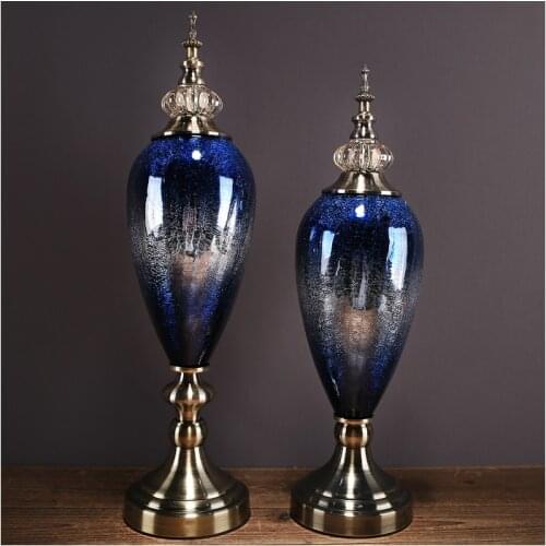 European Luxury Ceramic Glass Crafts Ornaments Home Decoration Livingroom Classical Palace Desktop Porcelain Figurines Artwork