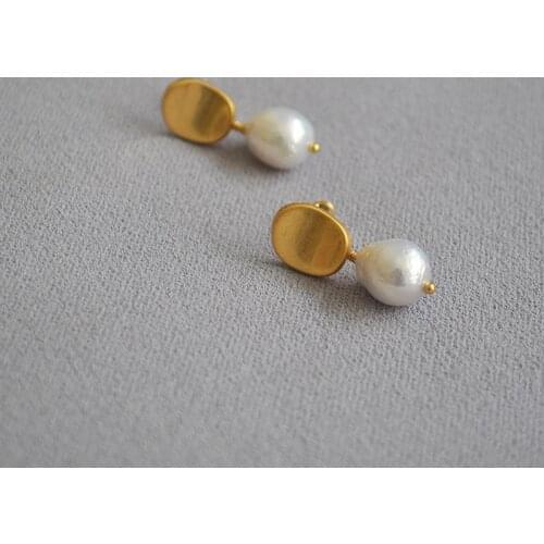 European and American retro brass electroplating matte gold Baroque fresh water Aurora Pearl Earrings female