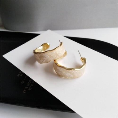 Adolph Korean Metal Irregular Hoop Earrings Circle Shiny Round Simple Earrings for Women Wedding Party Jewelry Gifts 2021 New