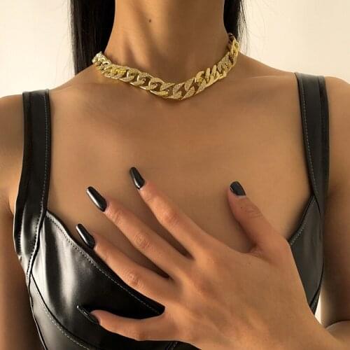 Retro Punk Metal Micro-inlaid Grinding Chain and Simple Single Layer Full Diamond Cuban Buckle Necklace New Necklaces 2021