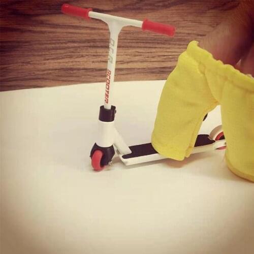 Alloy Finger Scooter with Mini Scooters Tools and Finger Board Skateboard Toy