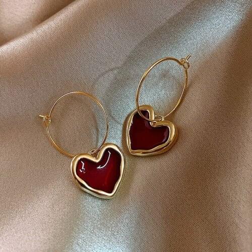 U-Magica 2021 Cute Red Color Heart Shape Burgundy Enamel Hook Earrings for Women Gold Alloy Love Heart Drop Earrings Jewellery