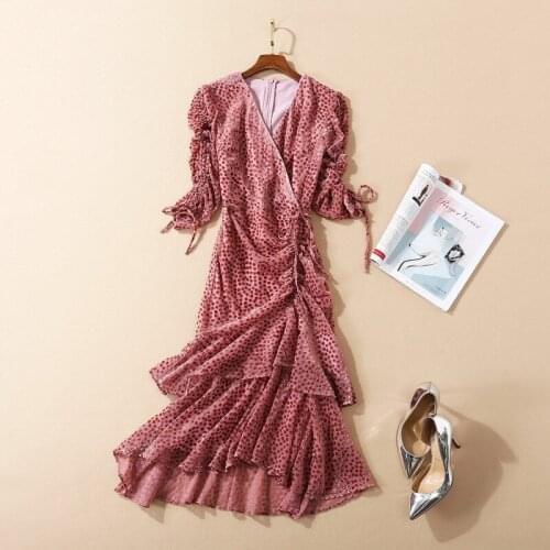 And American womens European clothing 2021 autumn new style V-neck with seven-point sleeves Bleached fleece Fashionable dress