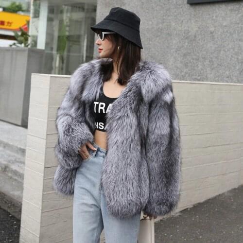 Russian Style Beautiful Fluffy Genuine Silver Fox Fur Coats Womens Whole pelt Luxury Natural Fur Jackets Overcoat