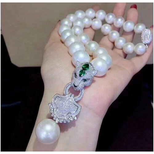 Free shipping Jewelry 10-11mm natural south sea white pearl necklace micro inlay zircon shell pendant