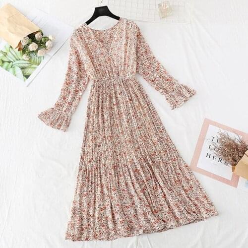 Elegant V-neck Pleated chiffon Dress Women Flare Sleeve Floral Print Long Dress Female Casual Spring Dress Vintage Vestidos