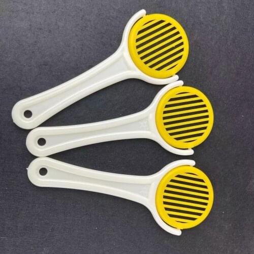 2Pcs Hand Held Beekeeping Bee Queen Cage Catcher Beekeepers Hive Equipment Apiculture Accessories Tool Supplies