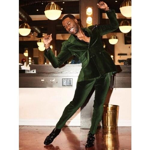 2021 New Arrival Groom Tuxedos Green Velvet Men Suits Notch Lapel Best Groomsmen Man 2 pieces Wedding Suit ( Jacket+Pants)