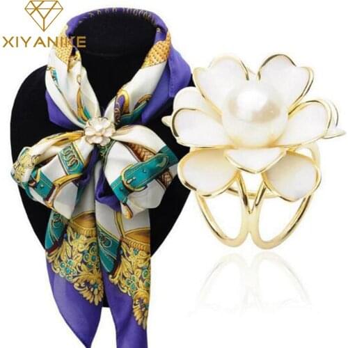 New Best Deal Fashion Good Quality Tricyclic Camellias Imitation Pearl Scarf Holder Scarf Brooch Clips Jewelry XY-E224