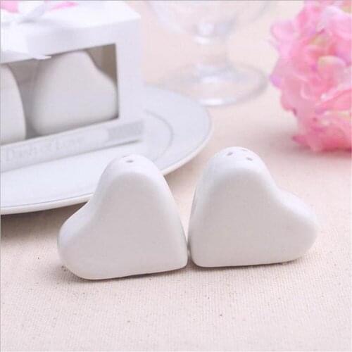 Newest White Heart-Shaped Ceramic Pepper Shaker Love Salt and Pepper Bottle Creative Wedding Gift and Favor 200Pcs/Lot =100Box