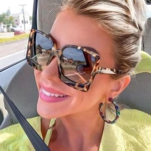 2021 NEW Oversized Women Sunglasses Brand Designer Plastic Female Big Frame Gradient Sun Glasses UV400 gafas de sol mujer