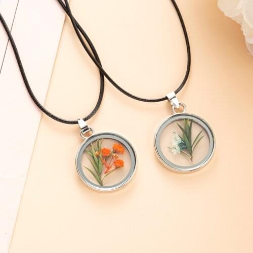 Real Natural Dried Flower Necklace Round Glass Pendant Necklace For Women Gift Jewelry Wholesale Mothers Day Gift