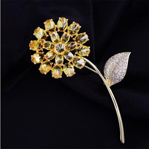 Luxury Yellow Pink Crystal Dandelion Brooch Pin for Women Wedding Zircon Broches Pins Bridal Dress Jewelry Christmas Gift Broche
