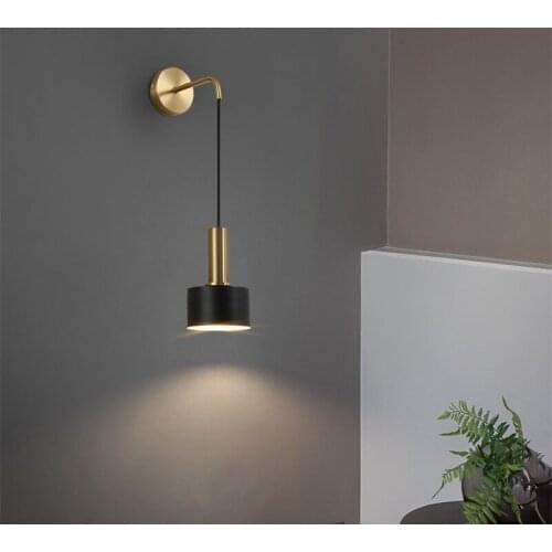 Modern minimalist bedside aisle bedroom wall lamp E27 black gold adjustable LED wall lamp AC90-260V