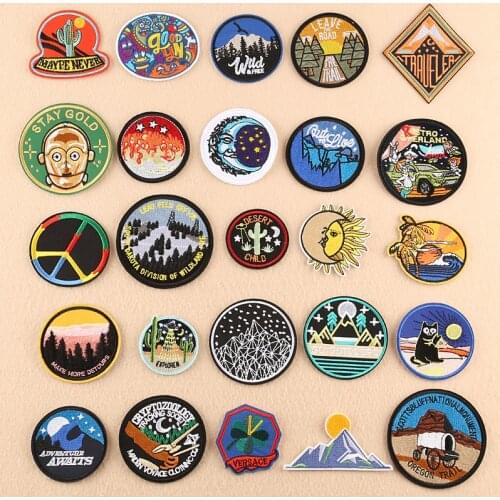 1pcs mix Circular Insignia Patches for Clothing Iron on Embroidered Sew Applique Cute Fabric Badge Garment Apparel Accessories