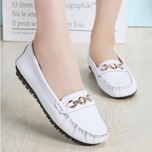2021 Spring Metal Chain Women Shoes Genuine Leather Flats Fashion Casual Mother Soft Shoes Comfortable Light Moccasins Chaussure