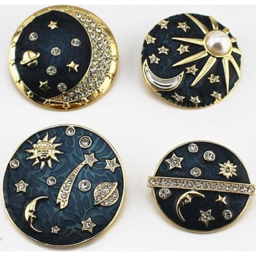 Enamel Pins Moon Sun Star Galaxy Brooch Crystal Round Lapel Pin Suit Shirt Badge Fashion Jewelry Gifts for Women Men Accessories