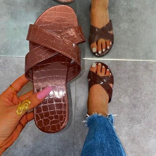 Luxury Celebrities Fashion Women Slippers Pu Leather Cross Layer Snake Print Flats Open Toe Sexy Outdoor Slides Home Shoes 2020